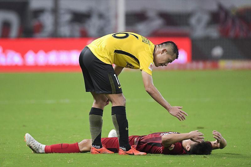 kpl电竞网站 -包含转折点！俄克拉荷马雷霆篮板制胜，中超加时末段攻防权衡，球迷炸锅，球探报告显示潜力的词条